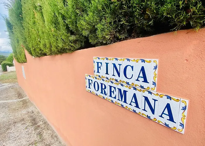 Finca Tranquil - A Country Villa Near Granada With Pool Table, Bbq, Darts And Games